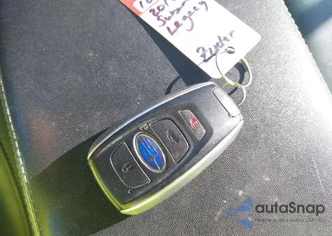 2016 Subaru Legacy 2.5I Limited z USA, uszkodzony, nr VIN 4S3BNAN61G3020201